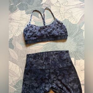 Lululemon workout set